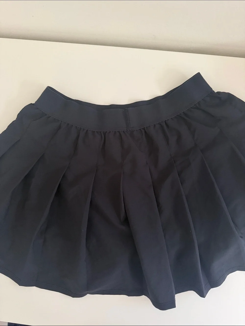ALO Yoga Black Pleated Mini Tennis Skirt
